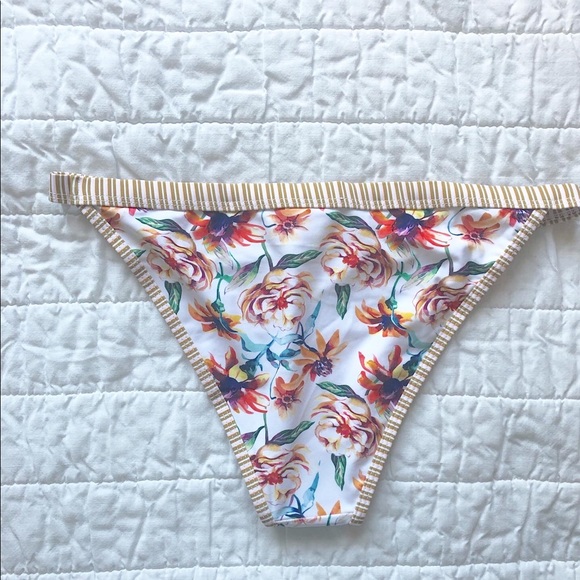 NWT Cupshe bottoms - Picture 2 of 3